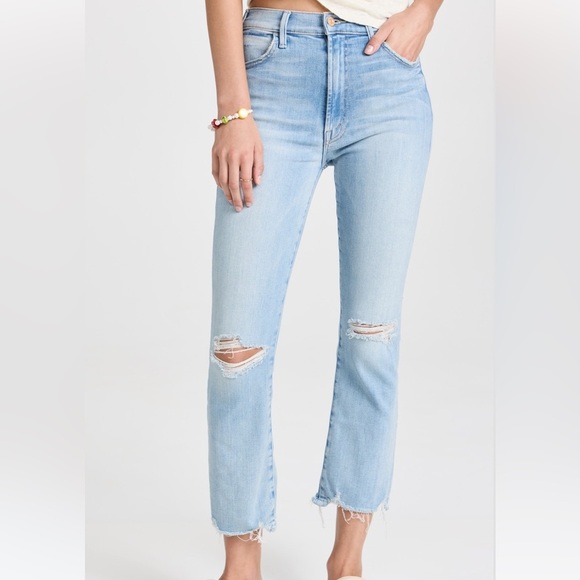 Mother Denim The Hustler Ankle Chew Jeans in Petal Pucker - Picture 3 of 13